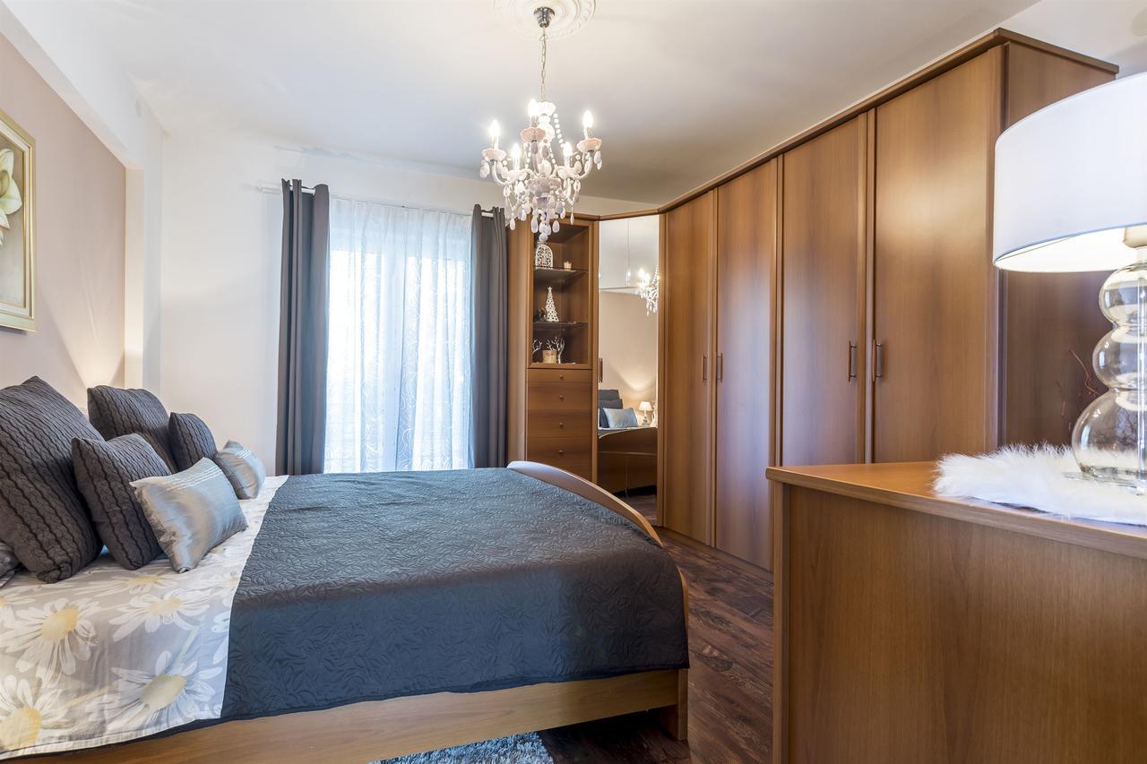 Apartment Paradise View Trogir Buitenkant foto