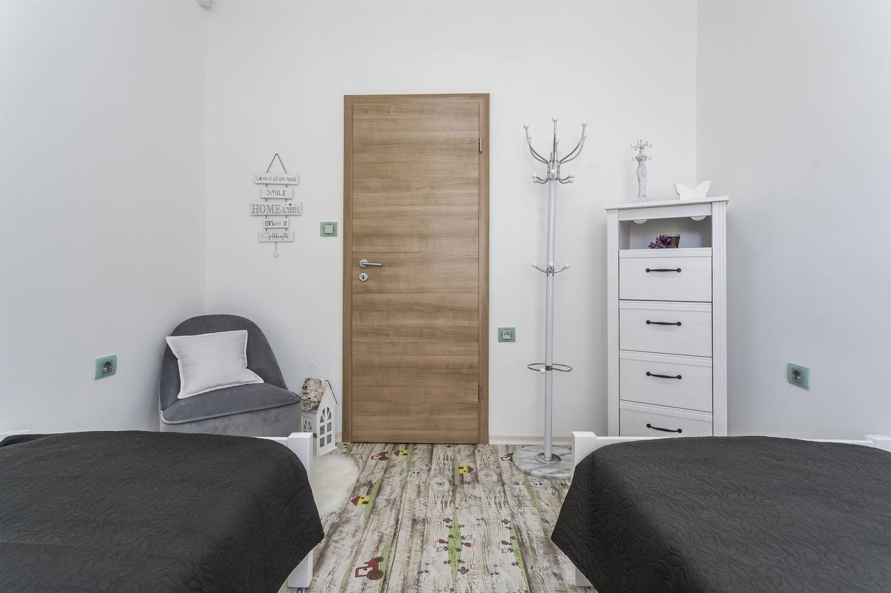 Apartment Paradise View Trogir Buitenkant foto